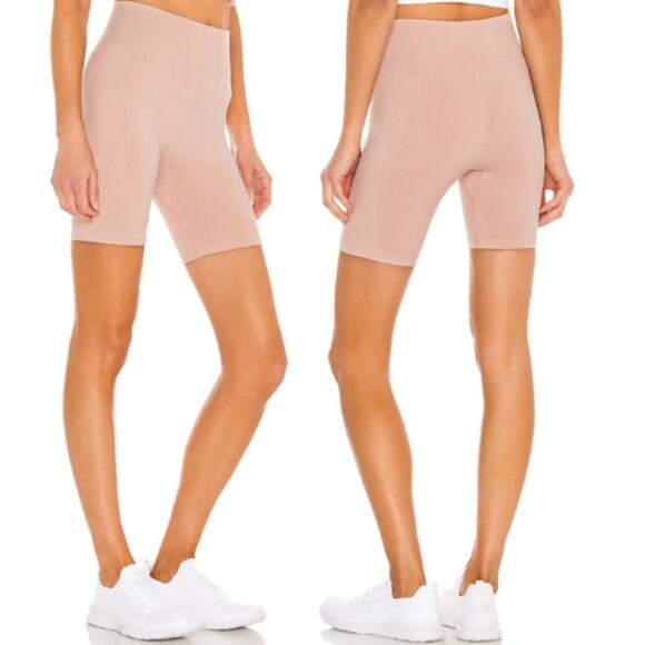 L'urv Euphoria Seamless Short in Blush NWT Size XS - Picture 3 of 5